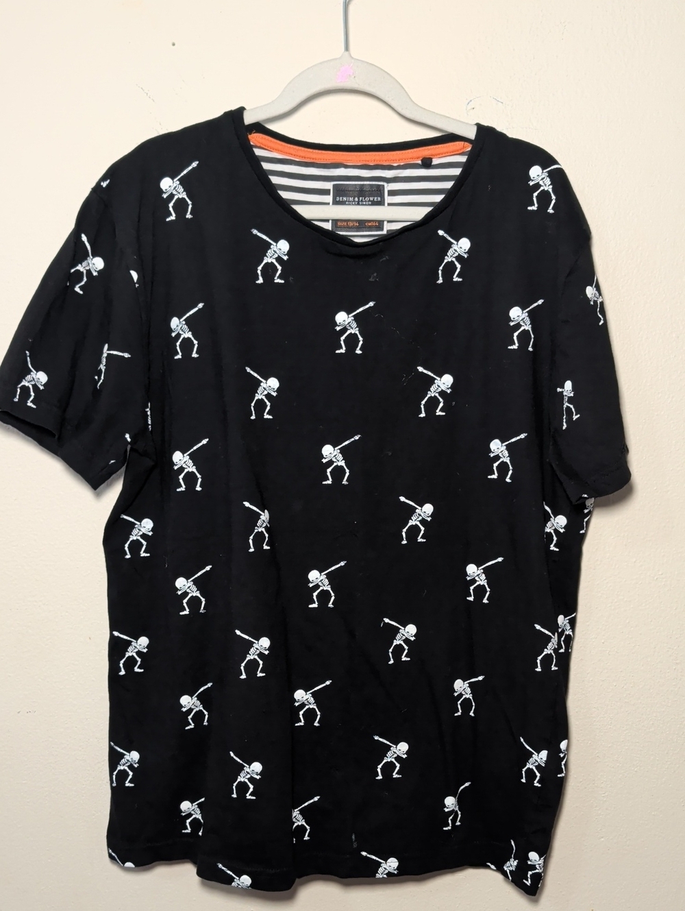 Denim & Flower Dabbing Skeletons Halloween T-shirt Black White Boys Size 13/14